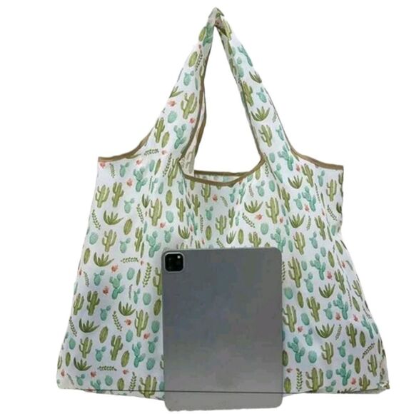 Cactus Print Tote 🌵 - Picture 3 of 10